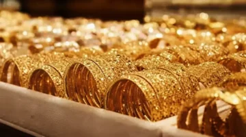 رقم قياسي: الذهب يرتفع إلى 6400 جنيه مصري وسط انهيار الأسعار العالمية